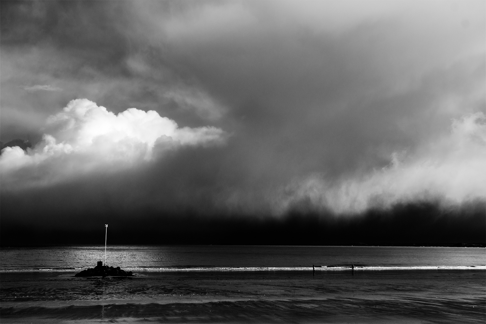 Nuages et éclaircies sur Saint-Cast le Guildo