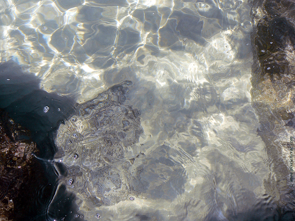 Eau de mer et clapotis
